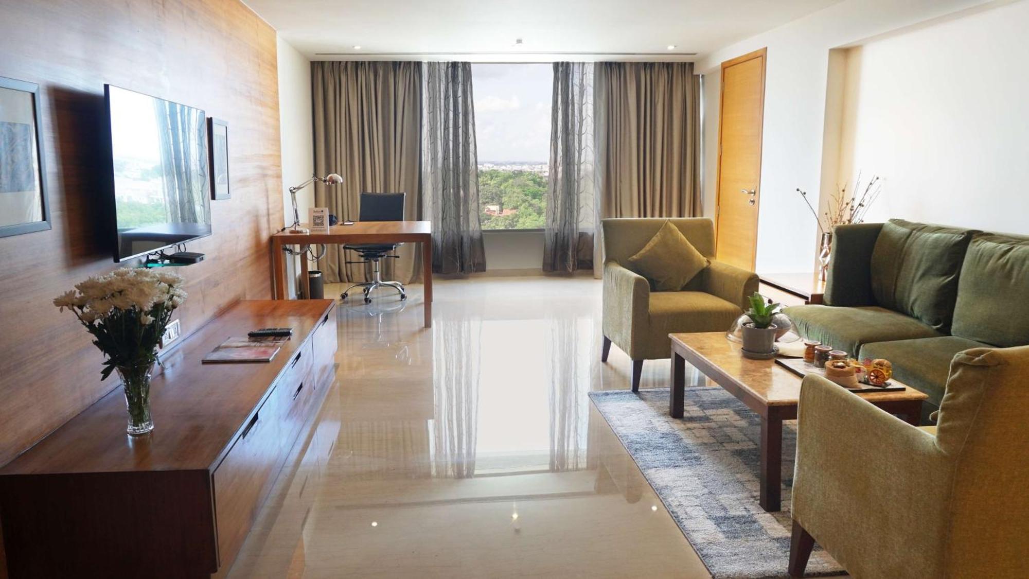 Radisson Blu Plaza Hotel Hyderabad Banjara Hills Zewnętrze zdjęcie
